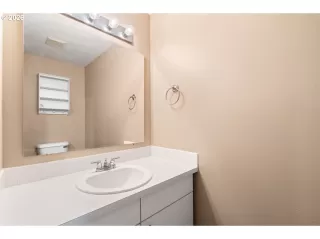 Photo #4: 315376382 Listing 