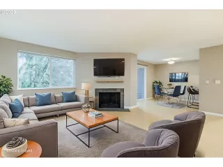 Photo #6: 315408721 Listing 