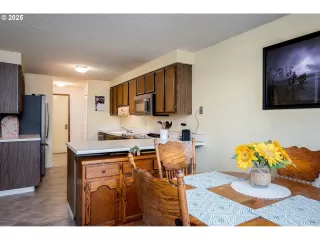 Photo #5: 315736630 Listing 