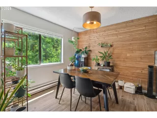 Photo #3: 315747555 Listing