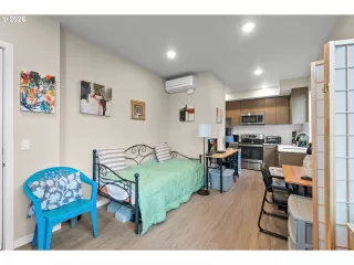 Photo #6: 316232991 Listing 