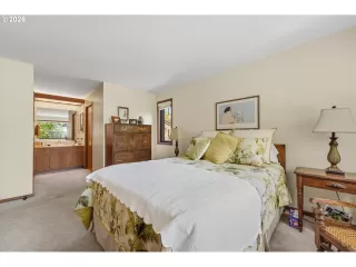 Photo #6: 316268524 Listing