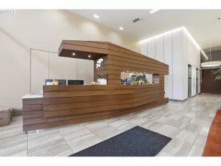 Photo #6: 316841246 Listing