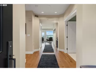 Photo #3: 316849756 Listing