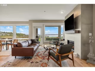 Photo #5: 316849756 Listing