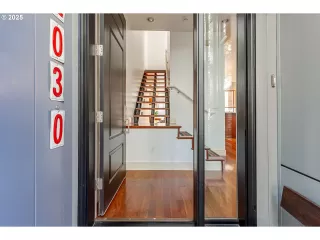 Photo #3: 317020536 Listing