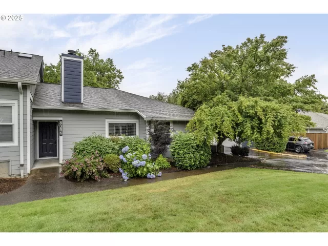 MLS: 317310428 Condo For Sale