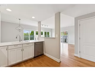 Photo #4: 317326913 Listing 