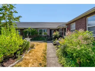 Photo #4: 317858663 Listing 