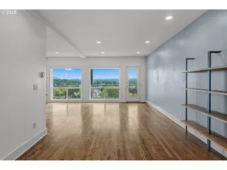 More Details about MLS # 318007863 : 5425 SW VIEW POINT TER