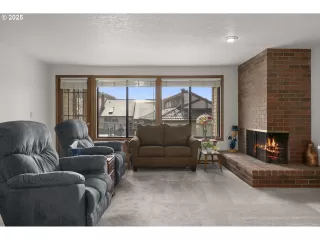 Photo #4: 318090048 Listing 