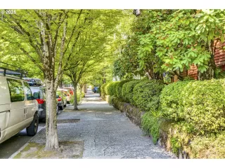 Photo #1: 318092656 Listing