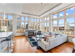 Photo #2: 318296806 Listing 