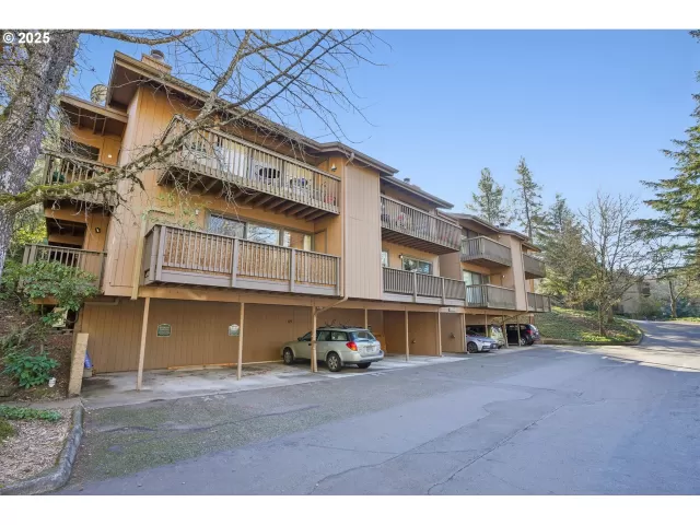 MLS: 318578713 Condo For Sale