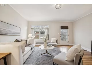 Photo #3: 318682185 Listing 