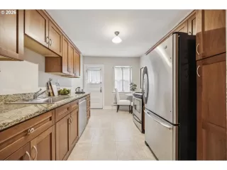 Photo #5: 318682185 Listing 