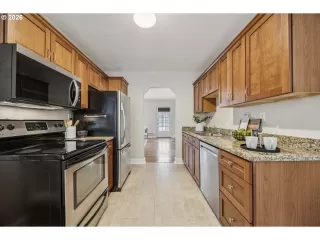 Photo #6: 318682185 Listing 