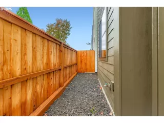 Photo #2: 318944708 Listing 