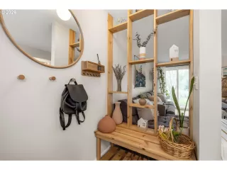 Photo #2: 319690627 Listing 