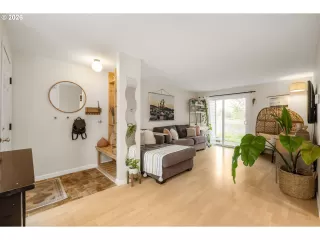 Photo #4: 319690627 Listing 