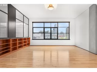 Photo #4: 319873116 Listing 