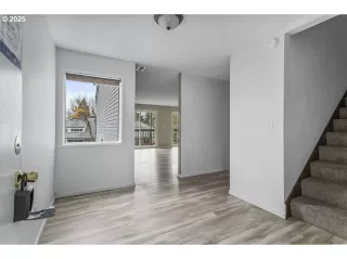 Photo #1: 319873717 Listing