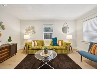 Photo #4: 320289745 Listing 