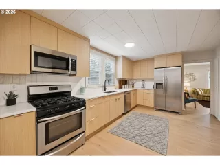 Photo #6: 320289745 Listing 