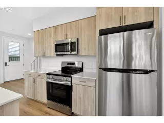 Photo #3: 320319731 Listing 