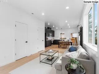 Photo #2: 320415543 Listing