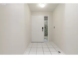 Photo #6: 320622318 Listing 