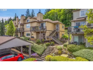 Photo #2: 320733443 Listing