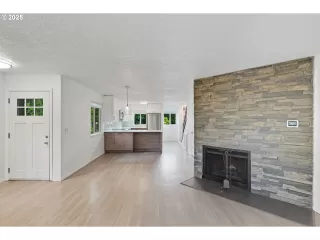 Photo #1: 320780024 Listing 