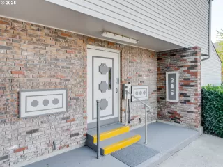 Photo #1: 320941076 Listing