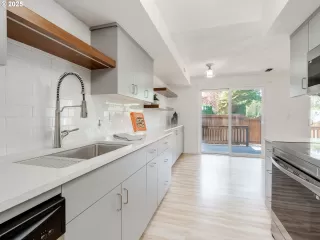 Photo #2: 320941076 Listing