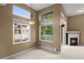 Photo #4: 320964731 Listing 