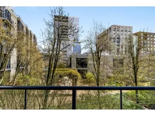 Photo #2: 321132122 Listing