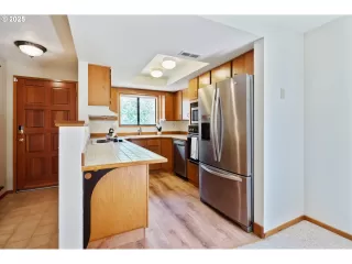 Photo #2: 321219978 Listing 