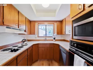 Photo #3: 321219978 Listing 