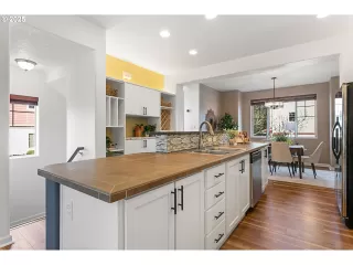 Photo #3: 321403899 Listing 