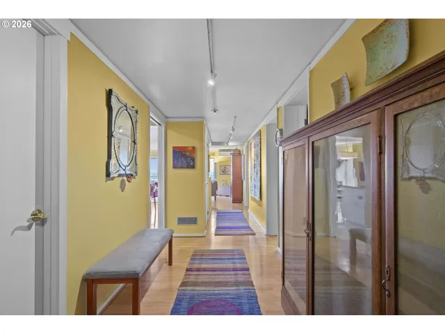 MLS: 321632361 Condo For Sale