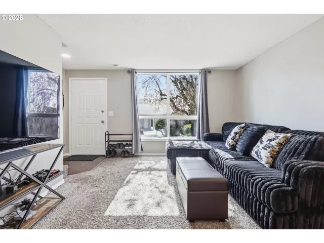 MLS: 321844011 Condo For Sale