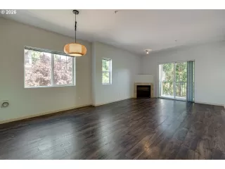 Photo #6: 321882753 Listing 