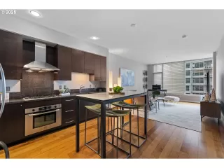 Photo #6: 322301114 Listing