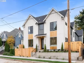 Photo #1: 322444711 Listing