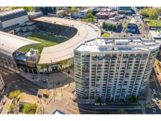 Photo #3: 323323893 Listing