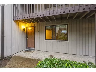 Photo #3: 323431182 Listing