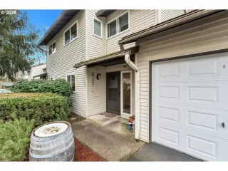 Photo #4: 323433191 Listing