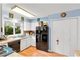 Photo #6: 323433191 Listing