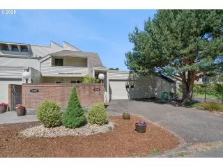 Photo #2: 323487195 Listing 